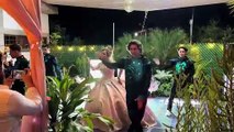 Video: ¡Tengo 50 y estoy fabulosa! Mujer festeja su cumpleaños como quinceañera