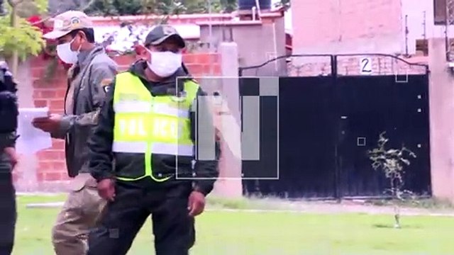 ¡Enfermo de celos! Atacó a su esposa y madre de sus hijos con una botella de vidrio