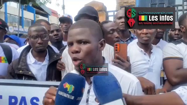 Les enseignants contractuels communaux de Guinée
