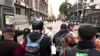 Papa critica repressão a manifestantes na Argentina