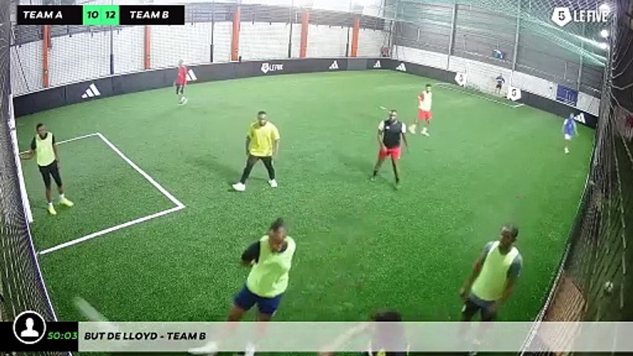 But de Lloyd - Team B