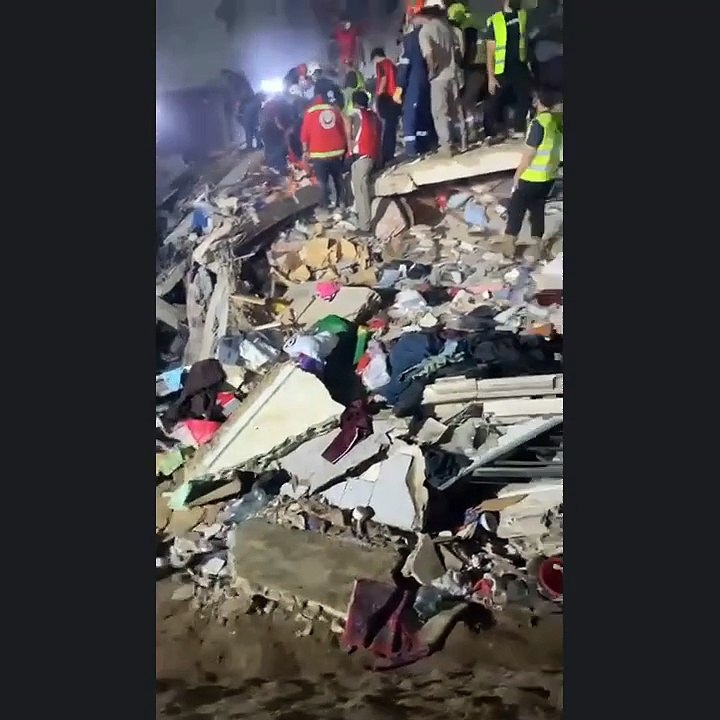 İsrail'den Beyrut'a hava saldırısı