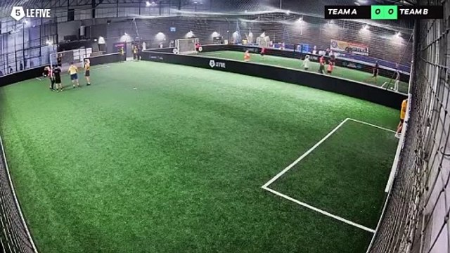 Raphael 20/09 à 21:54 - Football Terrain 3 (LeFive Rouen)