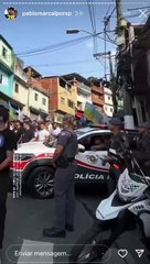 Policial Militar fardado faz "O M" em ato político de Pablo Marçal