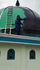 Kubah Masjid Rembes? Ini Cara Mengatasinya dengan Aspal Cair!