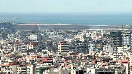 أعمدة دخان متصاعدة من ضاحية بيروت الجنوبية عقب الغارة الإسرائيلية