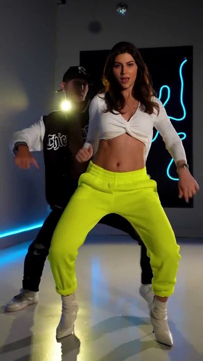 Bollywood Dancer Vs Hip Hop