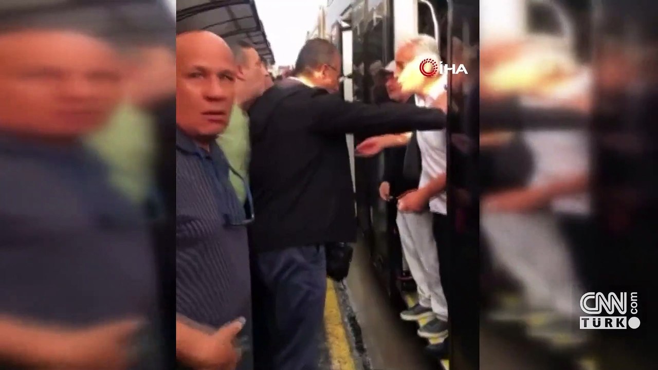 SON DAKİKA... İstanbul'da metrobüs kazası! Yaralılar var
