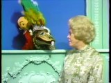 Kukla, Fran and Ollie - Get On The Dragon Wagon