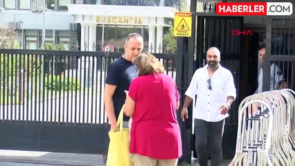 Ünlü Şarkıcı Metin Arolat Hayatını Kaybetti