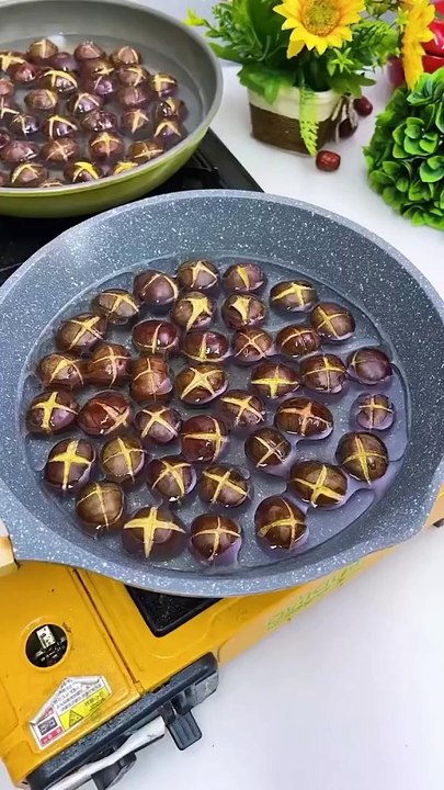 Chestnut scissors