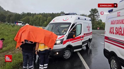 Zonguldak'ta yolcu midibüsü devrildi