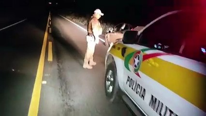 VÍDEO: Perseguição em rodovia de SC termina com motorista preso e porta-malas recheado de maconha