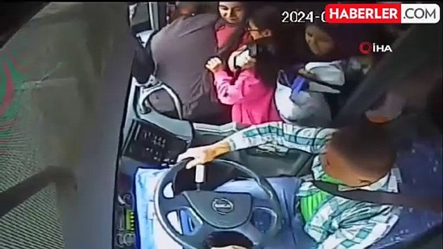 İkinci, Piston aşağı indi vakası! Oksijen tüpünün açılmasıyla yolcular birbirlerini eze eze kendini dışarı attı