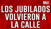 Adultos castigados: jubilados volvieron a las calles a reclamar contra el veto de Milei