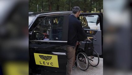 Fleet of black cabs set off from London to Disneyland Paris to take sick children on magical trip