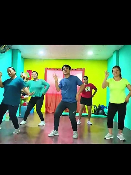 lajai lagyo herebhuitira Kasmire Pachhyauri - Nepali Zumba Babu Krishna Pariyar •Deepika Bayambu •Kepina Gotame Manoj(RASKIN) zin 118 Zumba fitness dance zin volume 118
