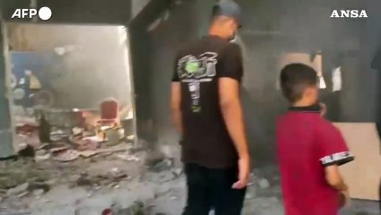 Gaza, attacco israeliano su una scuola-rifugio