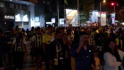 Fenerbahçe taraftarı stattan ayrıldı