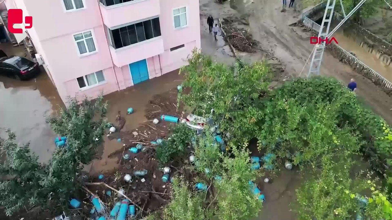 Trabzon’da sel bilançosu: Bir ölü, 121 iş yeri,...
