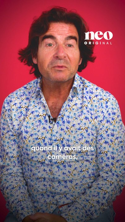 «  Il avait très peur d’être mal jugé. » Pour neo, Louis, petit-fils de Louis de Funès, nous parle de son grand-père, icône française de la comédie. ✨