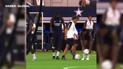 Antonio Rüdiger'in son kurbanı: Sadece topa dokunmak istemişti!