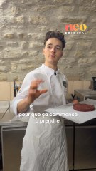 Paul-Marie est boucher-charcutier. Pour neo, il nous cuisine une tarte tatin... au boudin noir. 