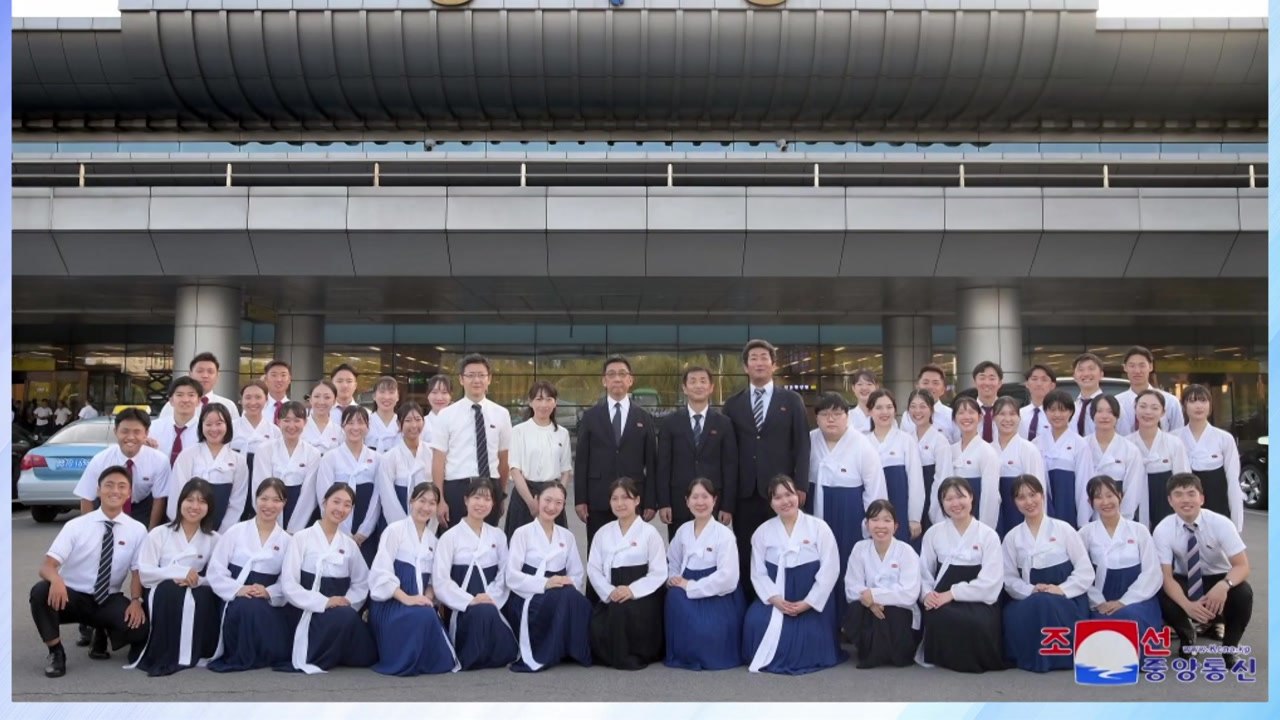 "방북 일본 조선대 학생들, 사상교육 받고 평양냉면 즐겨" / YTN