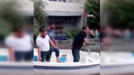Burası Venedik değil Adana! Kayıkla sokaklarda gezdiler