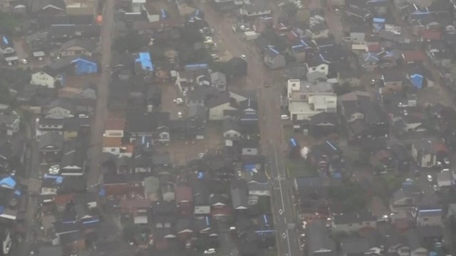 Le immagini delle alluvioni in Giappone, vittime e dispersi