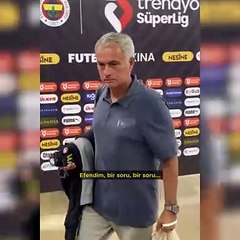 Beyaz TV muhabiri Mourinho’ya translate ile soru sormaya çalıştı!