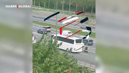 TEM Otoyolu'nda ölüme davetiye çıkaran anlar: Hem kendini hem de sürücüleri riske attı