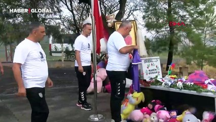 Samsunspor taraftarlarından Narin’in mezarına ziyaret