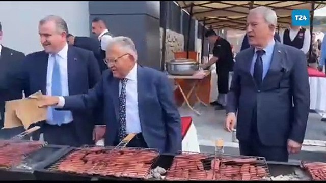 Meclis bahçesinde sucuk mangal partisi tepki çekti