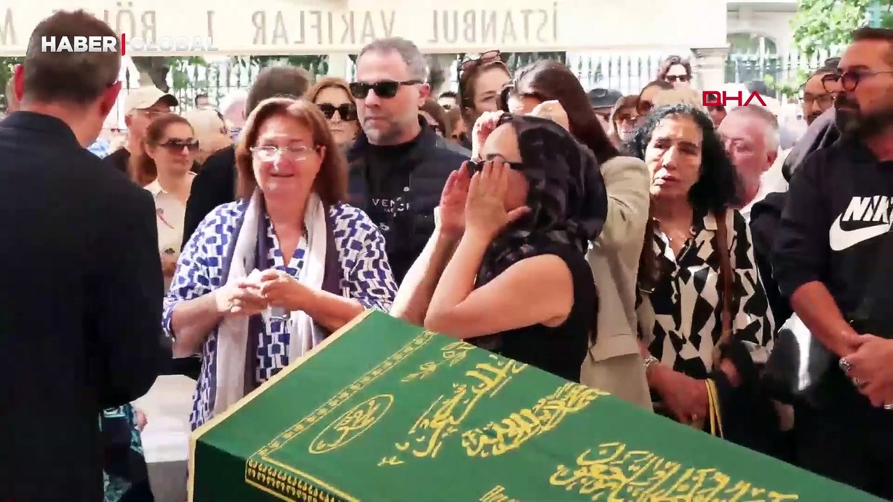 Metin Arolat'a veda... Dostları gözyaşlarını tutamadı