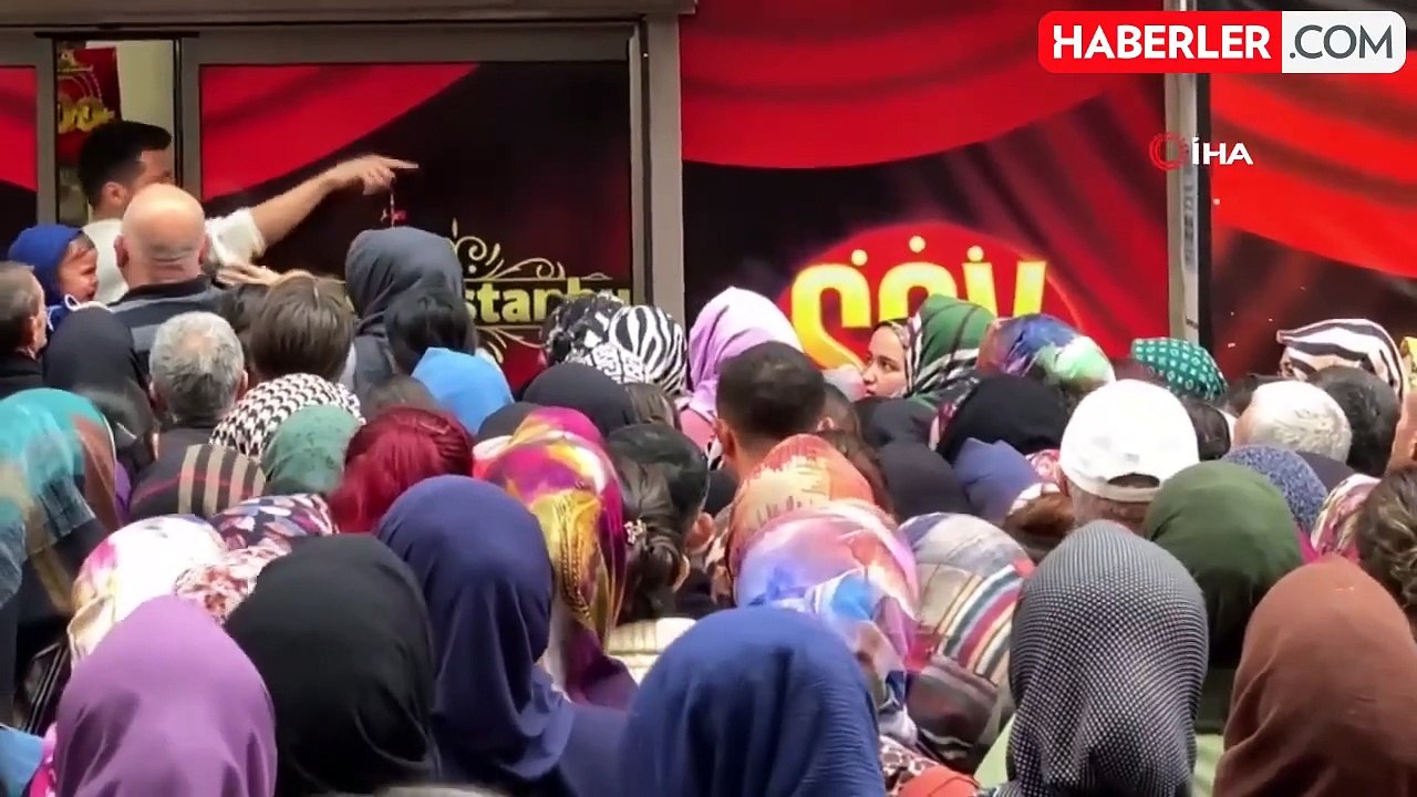 Karaman'da 100 Liralık Ürün Satışı İçin Mağaza Açılışında İzdiham