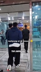 #방탄소년단뷔(김태형) TAEHYUNG AT IU's CONCERT❤️‍ 하지만 숙제를 좀 할게..... 나중에 메시지 보낼게 오빠 미안해, 하지만 숙제를 좀 할게..... 나중에 메시지 보낼게