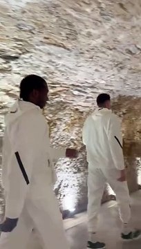 La espectacular salida a pista del Panathinaikos al Torneo Pavlos Giannakopoulos en el Estadio Kallimármaro