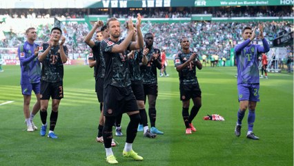 Kane credits Bayern team-mates after breaking scoring record.mp4