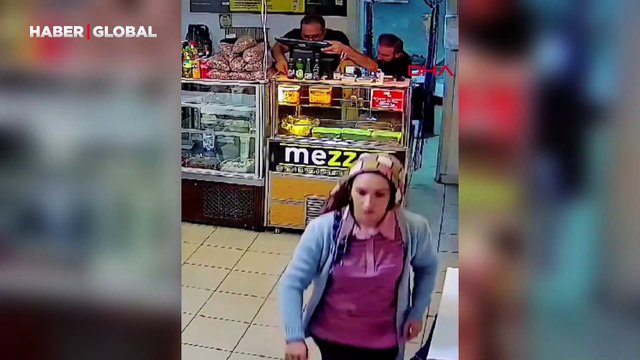 Yere düşen soda şişesi patlayıp başına fırladı! Hemşireler bile şaşırdı