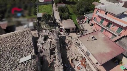 이탈리아 나폴리 2층 건물 폭발로 무너져 최소 3명 사망 / YTN