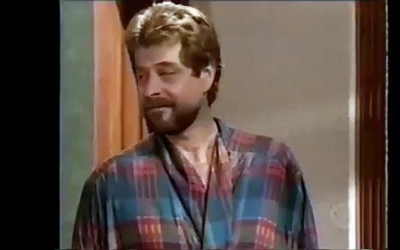 Novela A Indomada (1997) - Maria Altiva flagra Santinha e Richard