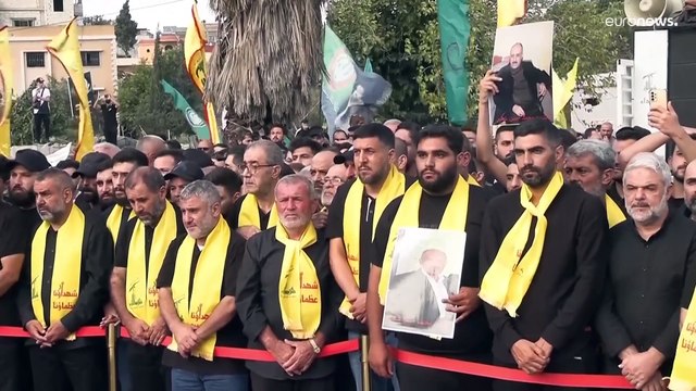 تشييع جثامين خمسة مدنيين في ضاحية بيروت قتلوا في غارة إسرائيلية يوم الجمعة