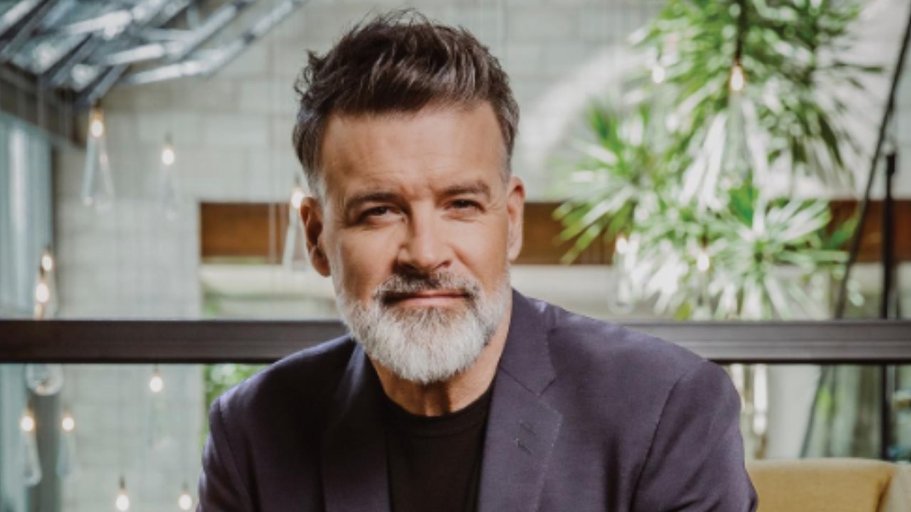 GALA VIDEO - Roch Voisine sans fard face au succès : “Quand je vais au supermarché…”