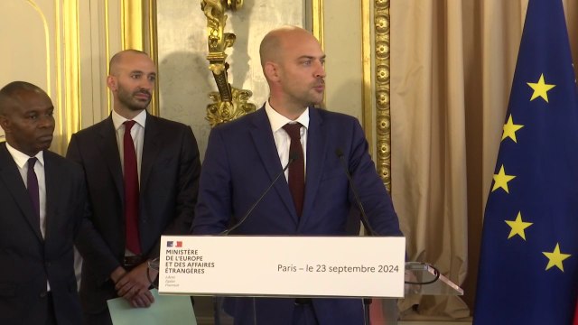 Jean-Noël Barrot à Stéphane Séjourné: Vous placez vos pas dans ceux de l'un de vos illustres prédécesseurs(...)Michel Barnier