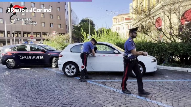 Omicidio in piazza XX Settembre, il video delle indagini dei carabinieri
