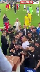 Trabzonspor maçında taraftarla birbirine giren Burak Yılmaz'a şok ceza