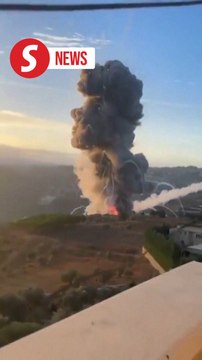 Lebanon says Israeli airstrikes kill at least 100, citizens told to evacuate