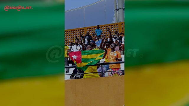 Football/ match Asec Mimosas vs ASC Kozah: ambiance des supporters dans les tribunes