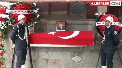 Trabzon'un Eski Belediye Başkanı Orhan Karakullukçu Hayatını Kaybetti